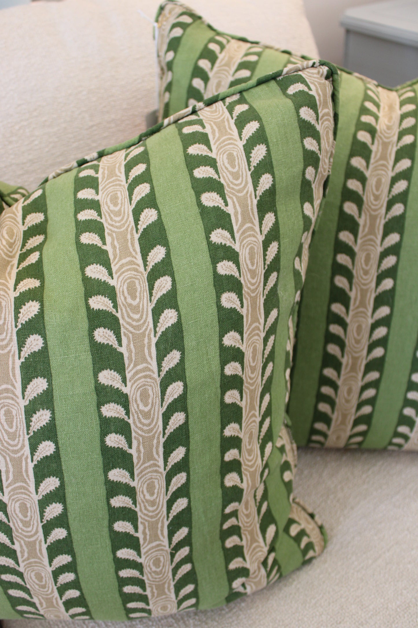 Jane Shelton Quentin Pillow
