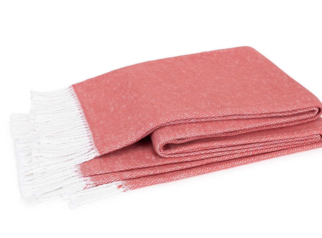 Makinster/Marshall: Pezzo Throw