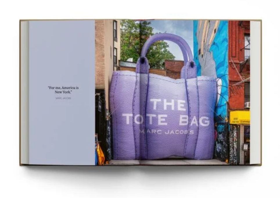 New York. In Fashion Book